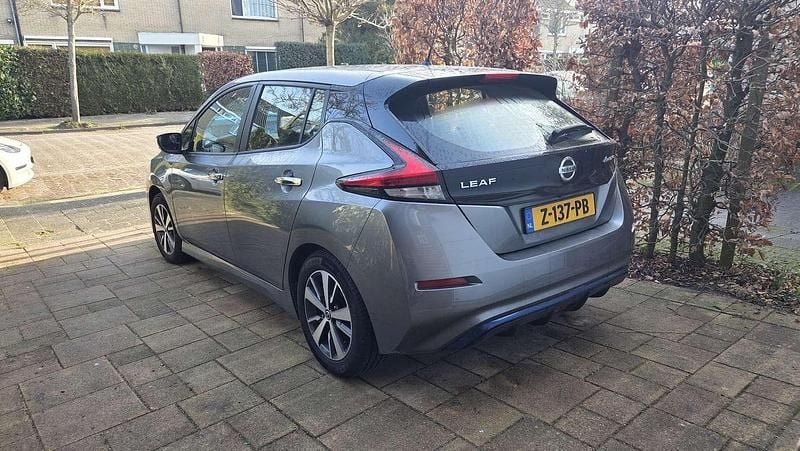 Occasion Nissan Leaf Acenta 110 kW (150 PK) 2021 Grijs Hatchback