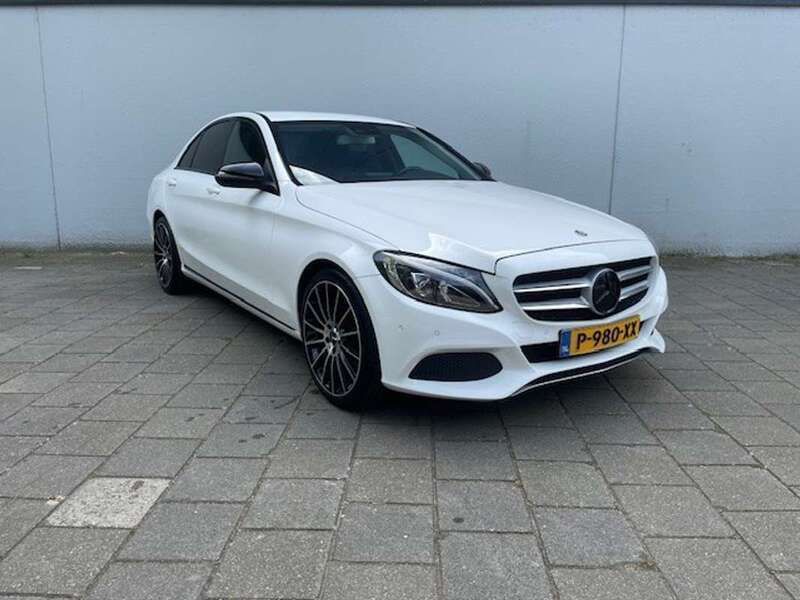 Wit Gebruikt 2018 Mercedes C250 Sedan | € 24.950 (Eerlijke prijs) - Afbeelding 1/4