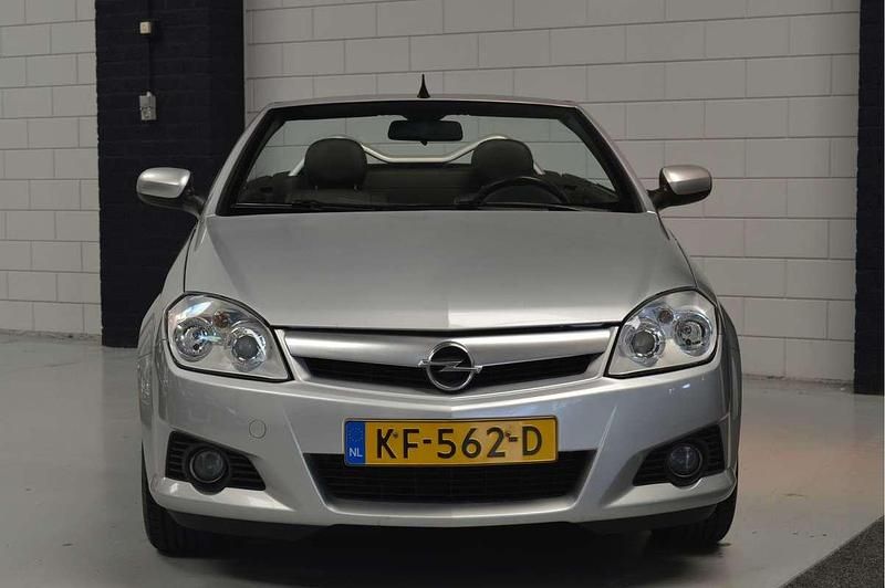 Occasion Opel Tigra Cosmo 126 PK (92 kW) 2005 Grijs Cabriolet