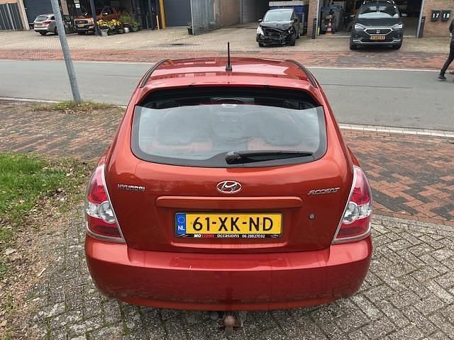 Occasion Hyundai Accent Dynamiq 97 PK (71 kW) 2007 Rood (metallic) Hatchback