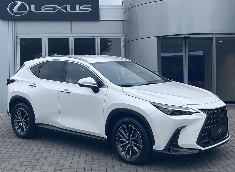 Wit Gebruikt 2025 Lexus NX450h+ Luxury Line SUV | € 56.900 (Eerlijke prijs) - Afbeelding 1/4