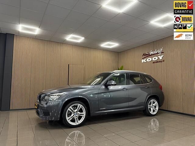 Grijs Gebruikt 2014 BMW X1 Executive SUV | € 16.425 (Eerlijke prijs) - Afbeelding 1/4
