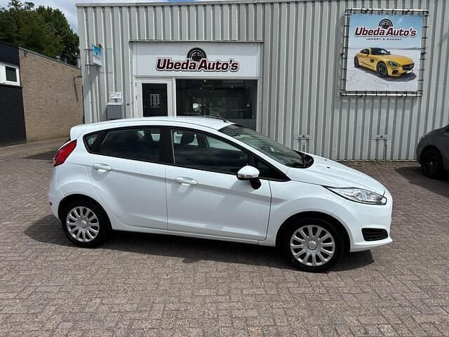 Wit Gebruikt 2016 Ford Fiesta Style Hatchback | € 8.750 (Eerlijke prijs) - Afbeelding 1/4