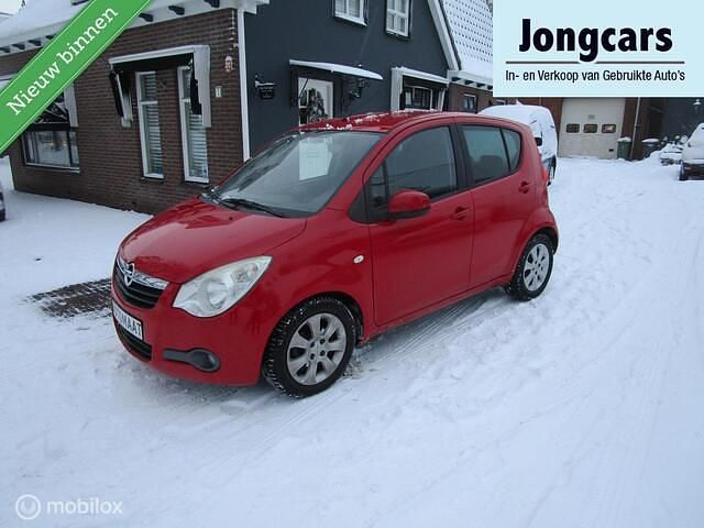 Rood Gebruikt 2009 Opel Agila Edition Hatchback | € 5.199 (Goede deal) - Afbeelding 1/4