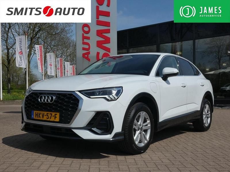 Wit Gebruikt 2021 Audi Q3 Sportback Sport SUV | € 33.500 (Eerlijke prijs) - Afbeelding 1/4