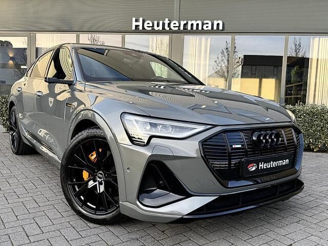 Occasion Audi e-tron Sportback Black Edition 300 kW (409 PK) 2022 Grijs SUV