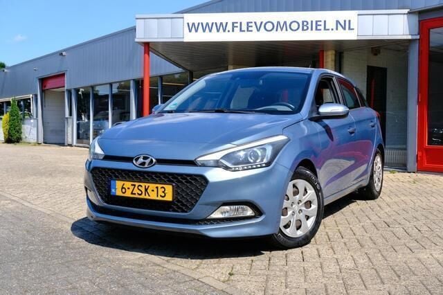 Blauw Gebruikt 2015 Hyundai i20 Hatchback | € 8.450 (Eerlijke prijs) - Afbeelding 1/4