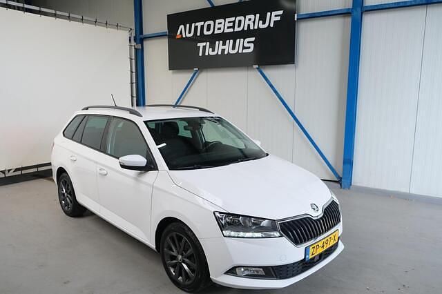 Wit Gebruikt 2019 Skoda Fabia Business Line Hatchback | € 10.450 (Goede deal) - Afbeelding 1/4