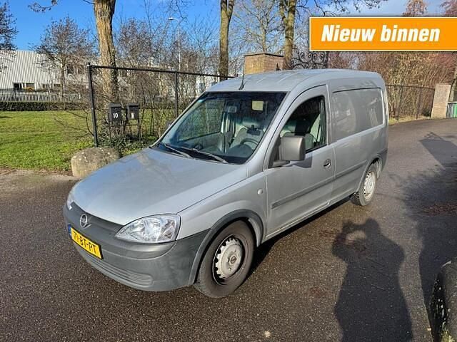 Grijs Occasion 2005 Opel Combo MPV | € 1.690 (Eerlijke prijs) - Afbeelding 1/4