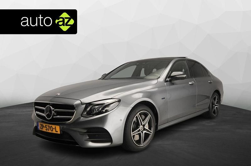 Grijs Gebruikt 2019 Mercedes E300 Premium Plus Sedan | € 35.900 - Afbeelding 1/4