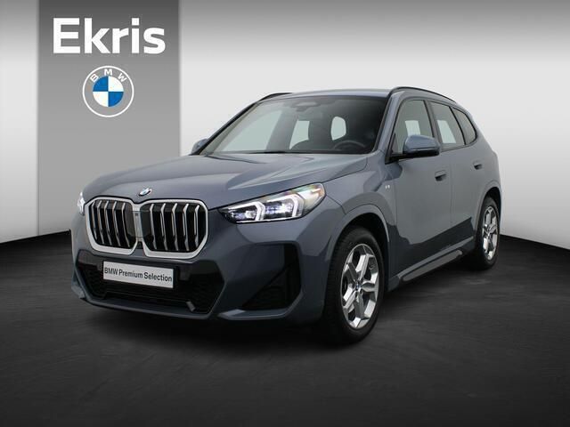 Grijs Gebruikt 2024 BMW X1 M Sport SUV | € 52.850 - Afbeelding 1/4