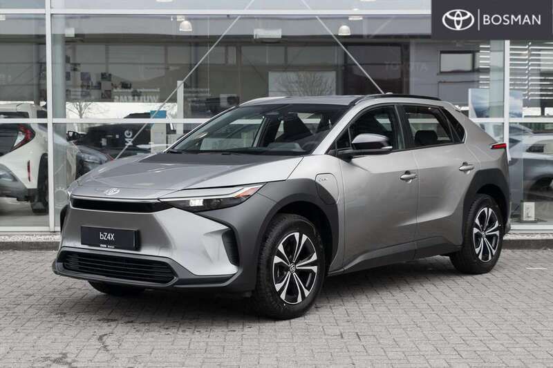 Zilver, metallic lak Gebruikt 2025 Toyota bZ4X Active SUV | € 38.450 (Super prijs) - Afbeelding 1/4
