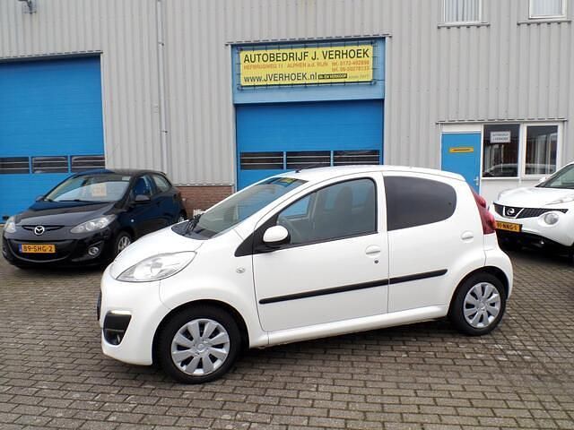 Occasion Peugeot 107 Active 68 PK (50 kW) 2012 Wit Hatchback