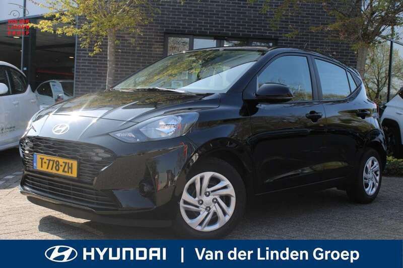 Zwart Gebruikt 2023 Hyundai i10 Comfort Hatchback | € 16.450 (Eerlijke prijs) - Afbeelding 1/4