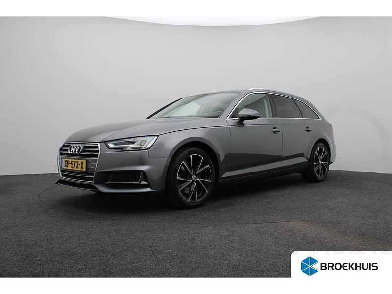 Grijs Occasion 2019 Audi A4 Sport Stationwagen | € 25.895 - Afbeelding 1/4