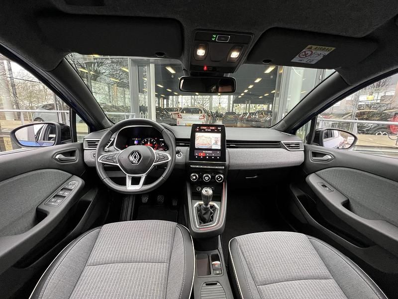 Occasion Renault Clio V Techno 2023 Blauw Hatchback