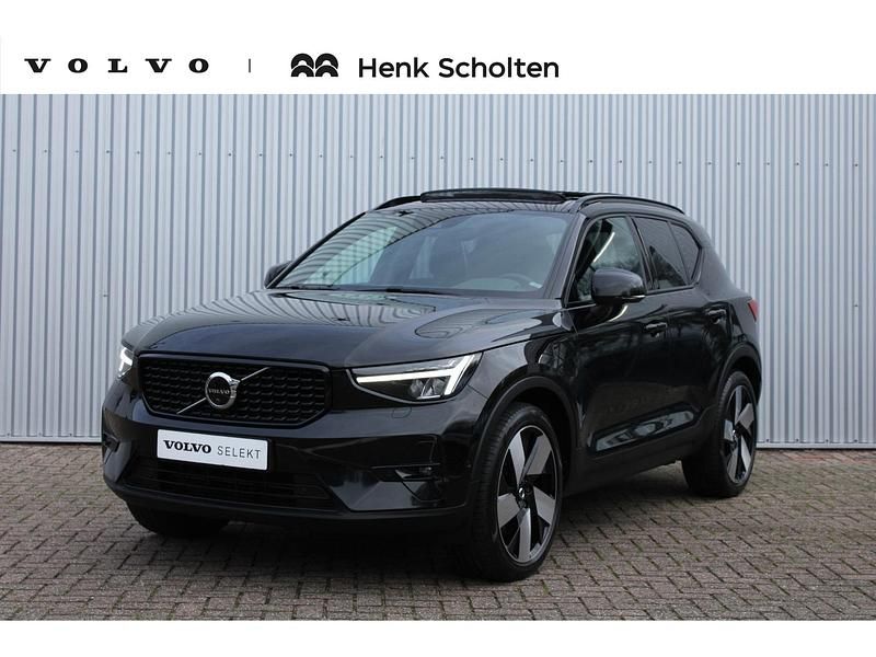 Zwart Gebruikt 2022 Volvo XC40 R-Design SUV | € 42.950 - Afbeelding 1/4