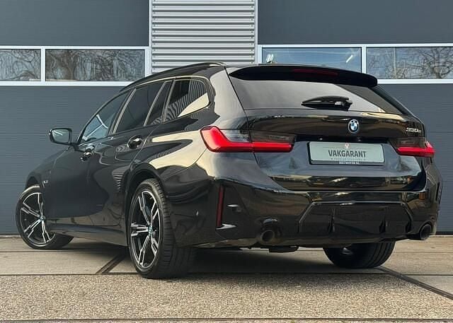 Occasion BMW 330 Executive 291 PK (214 kW) 2022 Zwart Stationwagen
