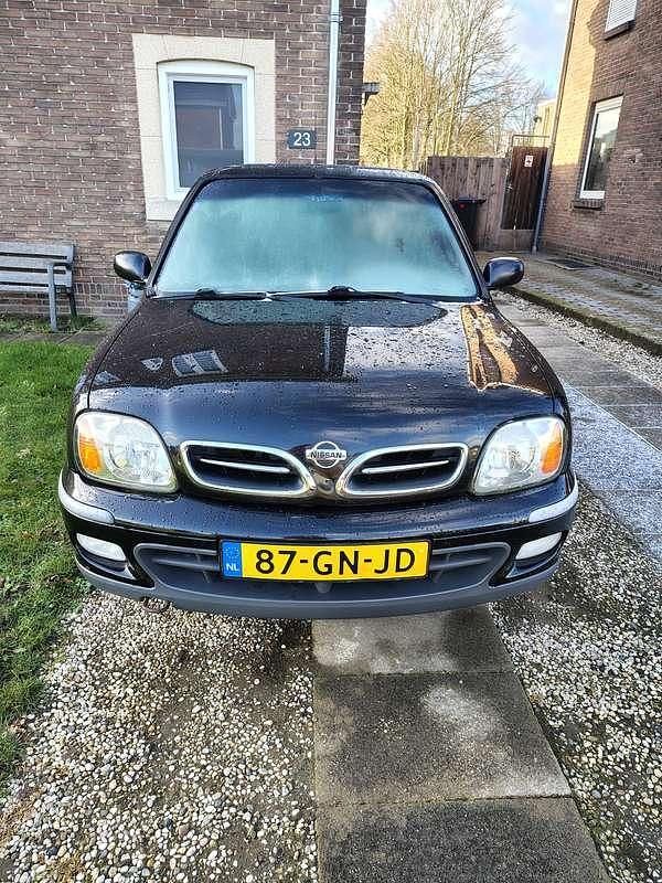 Zwart Gebruikt 2001 Nissan Micra Comfort Hatchback | € 1.200 (Goede deal) - Afbeelding 1/4
