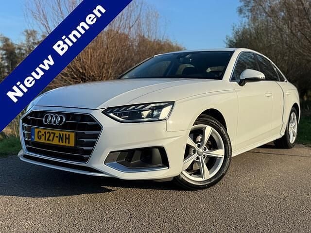 Wit Gebruikt 2019 Audi A4 Business Sedan | € 18.888 (Eerlijke prijs) - Afbeelding 1/4