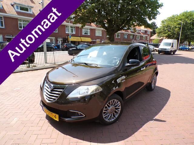 Zwart Gebruikt 2011 Lancia Ypsilon Platinum Hatchback | € 5.944 (Eerlijke prijs) - Afbeelding 1/4