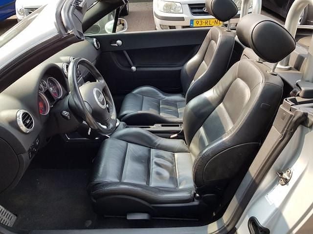 Occasion Audi TT Roadster 180 PK (132 kW) 2003 Grijs Cabriolet