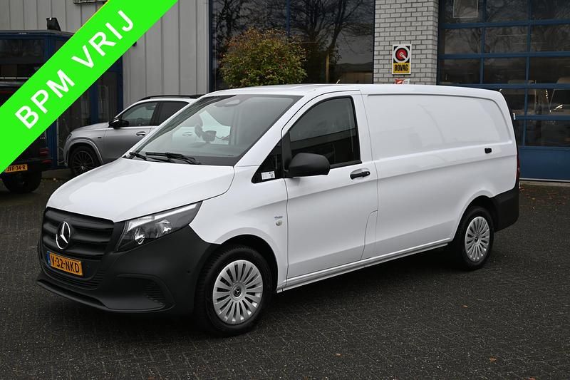 Wit Occasion 2024 Mercedes Vito Van | € 32.950 (Super prijs) - Afbeelding 1/4