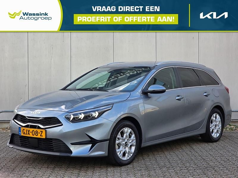 Zilver Gebruikt 2024 Kia Ceed Sportswagon Stationwagen | € 23.890 (Iets duurder) - Afbeelding 1/4