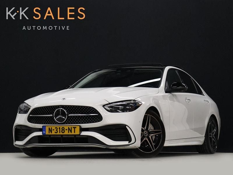 Wit Gebruikt 2021 Mercedes C200 AMG line Sedan | € 35.440 (Super prijs) - Afbeelding 1/4