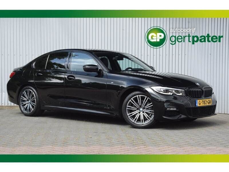Zwart, metallic lak Gebruikt 2019 BMW 320 Executive Sedan | € 28.900 (Eerlijke prijs) - Afbeelding 1/4