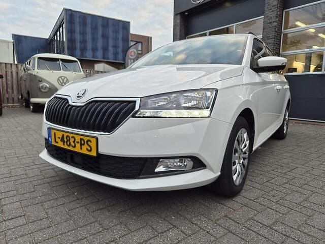 Wit Gebruikt 2021 Skoda Fabia Ambition Stationwagen | € 12.950 (Eerlijke prijs) - Afbeelding 1/4
