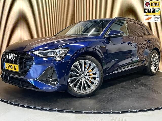 Blauw Gebruikt 2020 Audi e-tron S-Line SUV | € 25.895 (Duur) - Afbeelding 1/2