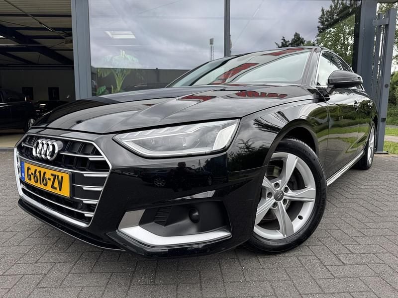 Zwart, metallic lak Gebruikt 2020 Audi A4 Business Sedan | € 23.950 (Eerlijke prijs) - Afbeelding 1/4