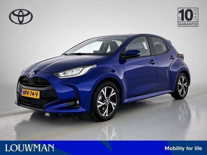 Blauw Nieuw 2025 Toyota Yaris Hybrid Limited Hatchback | € 29.445 (Eerlijke prijs) - Afbeelding 1/3