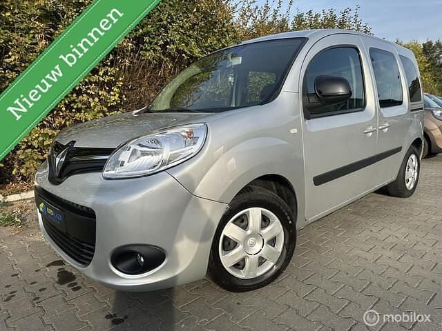 Zilver Gebruikt 2014 Renault Kangoo MPV | € 10.299 (Eerlijke prijs) - Afbeelding 1/4