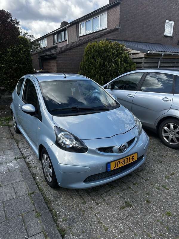 Groen Gebruikt 2007 Toyota Aygo Comfort Hatchback | € 2.099 (Goede deal) - Afbeelding 1/4