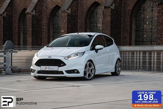 Wit Gebruikt 2015 Ford Fiesta ST Hatchback | € 11.999 (Eerlijke prijs) - Afbeelding 1/4