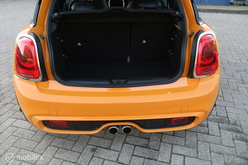 Occasion Mini Cooper S Business 192 PK (141 kW) 2015 Oranje Hatchback