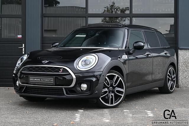 Zwart Gebruikt 2019 Mini Cooper Clubman Stationwagen | € 25.950 (Eerlijke prijs) - Afbeelding 1/4