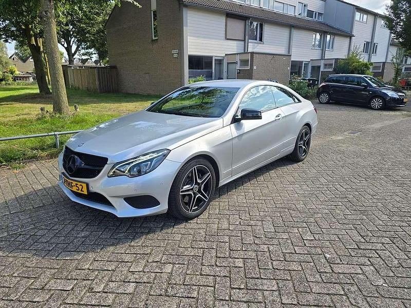 Zilver Gebruikt 2013 Mercedes E200 Elegance Coupé | € 16.250 - Afbeelding 1/4