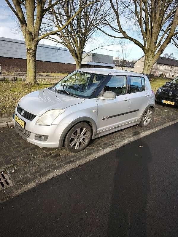 Occasion Suzuki Swift 92 PK (67 kW) 2008 Zilver Hatchback