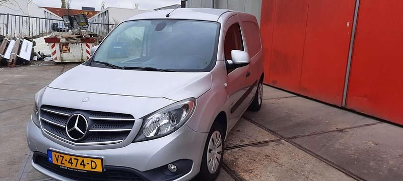 Zilver Gebruikt 2016 Mercedes Citan 109 Business Van | € 5.750 (Super prijs) - Afbeelding 1/4