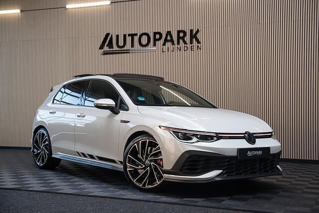 Wit Gebruikt 2021 VW Golf VIII GTI Hatchback | € 35.450 (Eerlijke prijs) - Afbeelding 1/4