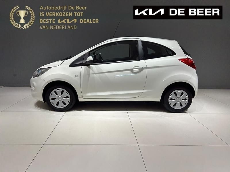 Wit Gebruikt 2014 Ford Ka Limited Hatchback | € 6.445 (Eerlijke prijs) - Afbeelding 1/4