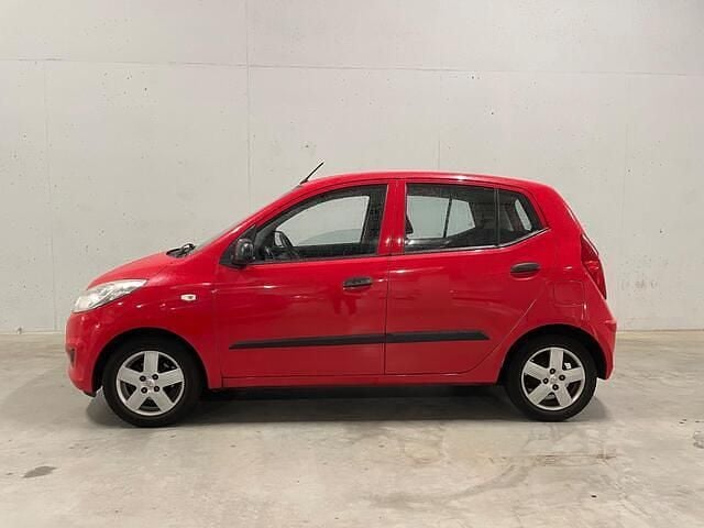 Rood Gebruikt 2012 Hyundai i10 Pure Hatchback | € 1.695 (Goede deal) - Afbeelding 1/4