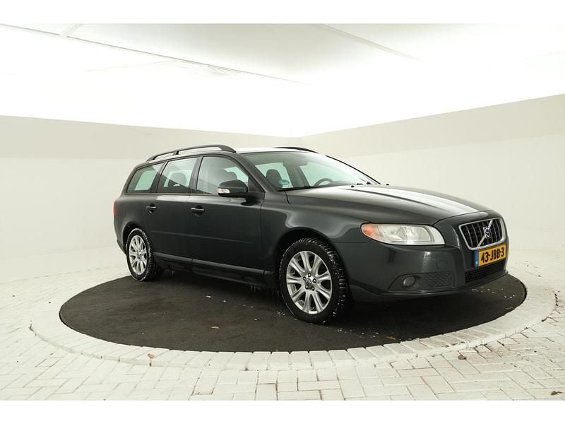 Occasion Volvo V70 Kinetic 146 PK (107 kW) 2009 Grijs Stationwagen
