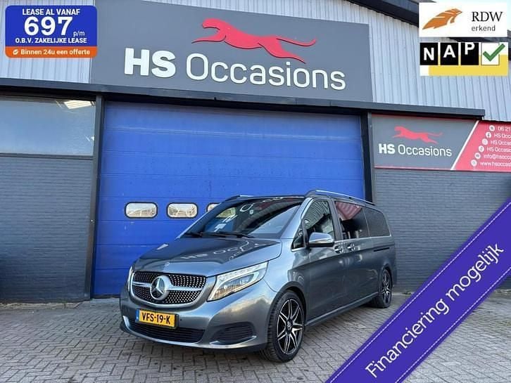 Gebruikt 2020 Mercedes V300 AMG MPV | € 43.500 (Super prijs) - Afbeelding 1/4