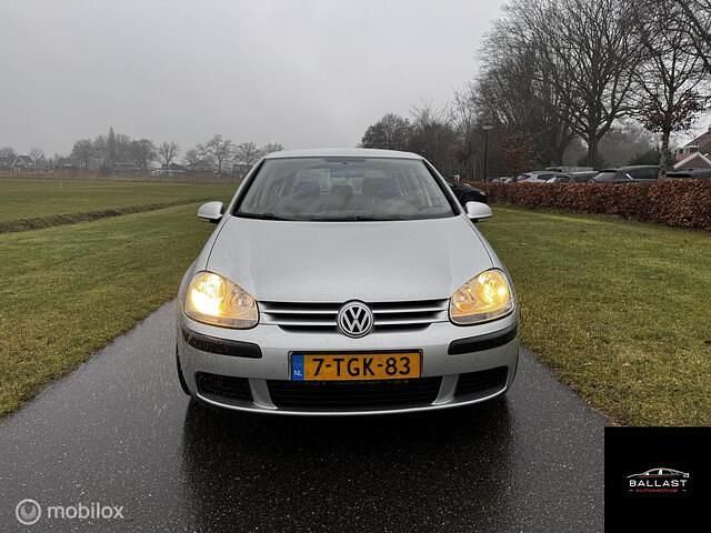 Occasion VW Golf IV Trendline 90 PK (66 kW) 2004 Grijs Hatchback