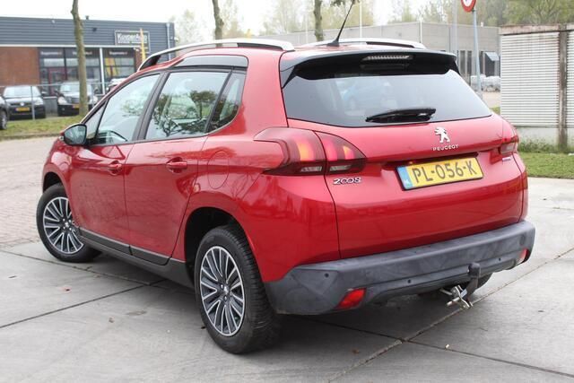 Occasion Peugeot 2008 110 PK (80 kW) 2017 Rood, metallic lak SUV