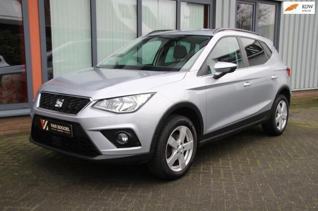 Grijs Gebruikt 2018 Seat Arona XCELLENCE SUV | € 11.850 (Eerlijke prijs) - Afbeelding 1/4